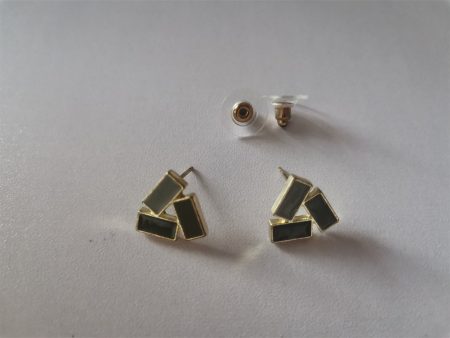 YIRANJINJIA Ladies  gold earrings, ear studs jewelry. Online now